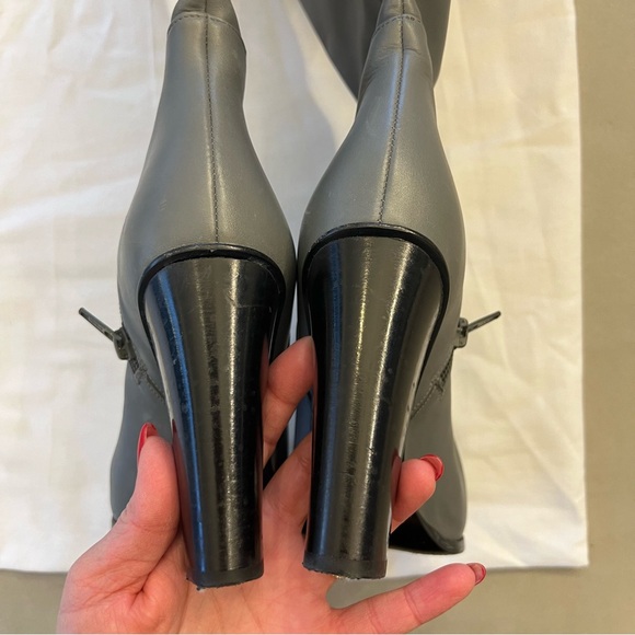 VINCE Dempsey Over the Knee Block Heel Boots Grey 7.5 - Picture 8 of 15